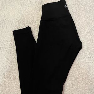 Black lulu lemon leggings
